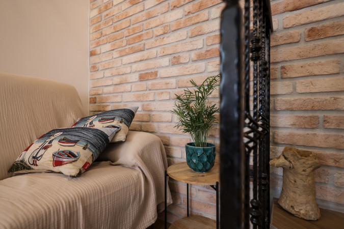 Interior, Hidden Oasis  Vir