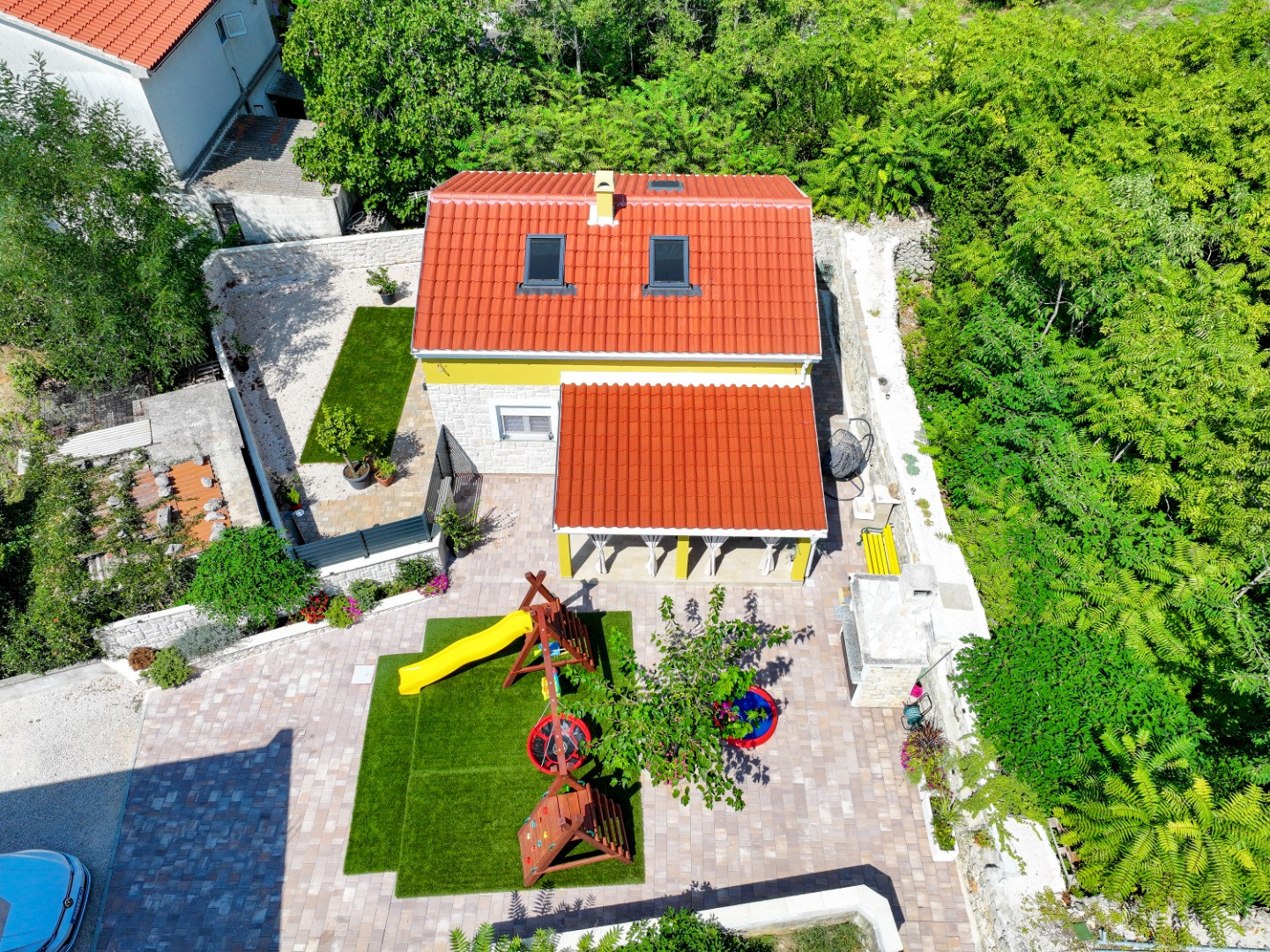 Holiday house Hidden Oasis - Peaceful Stay and Prime Location — Steps from the Beach, Hidden Oasis  Vir